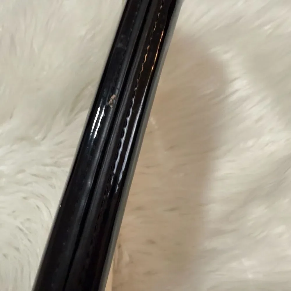 Liz Claiborne Clamshell Purse Clutch Straw Stripe Bag Tan Black Patent